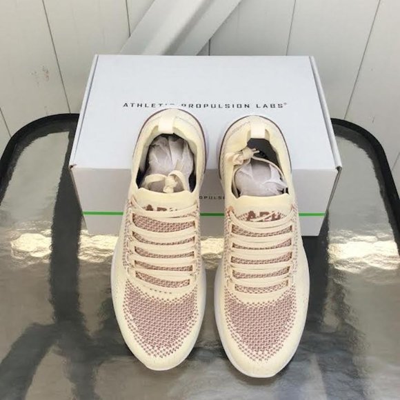 NWB APL Women’s Techloom Bliss Sneakers, Size 8.5 - Picture 3 of 4